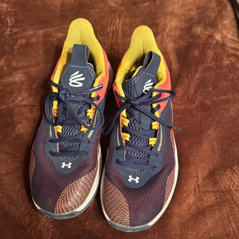 Under Armour men’s 8.5
